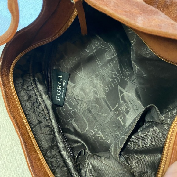 Authentic Furla bag bought in Italy, side, excellent condition - Picture 5 of 5